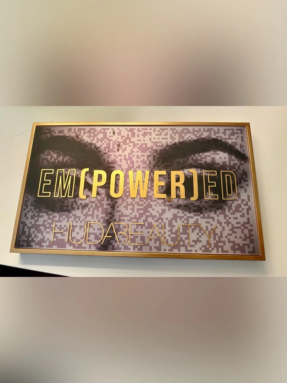 HUDA BEAUTY build versatile